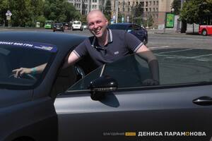 Чтобы получить автомобиль, победитель акции приехал в Харьков из Одессы