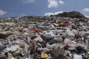 Росіяни хочуть влаштувати звалища на окупованій території, кажуть у ЦНС