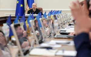 Кошти, які розподілив Кабмін, спрямують на потреби обласних бюджетів Донецької, Луганської й Херсонської областей і 113 бюджетів тергромад, зазначив пресцентр уряду