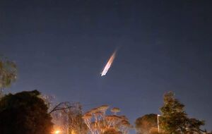 Местные жители ошибочно приняли обломки ракеты за метеор