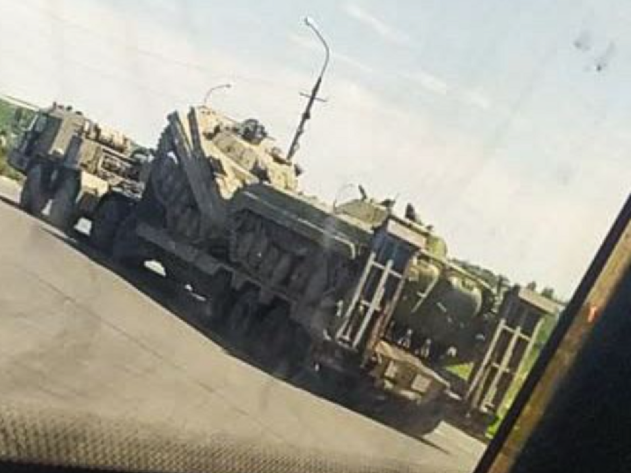 Оккупанты перебрасывают подкрепление на север Донецкой области, сообщил советник мэра Мариуполя