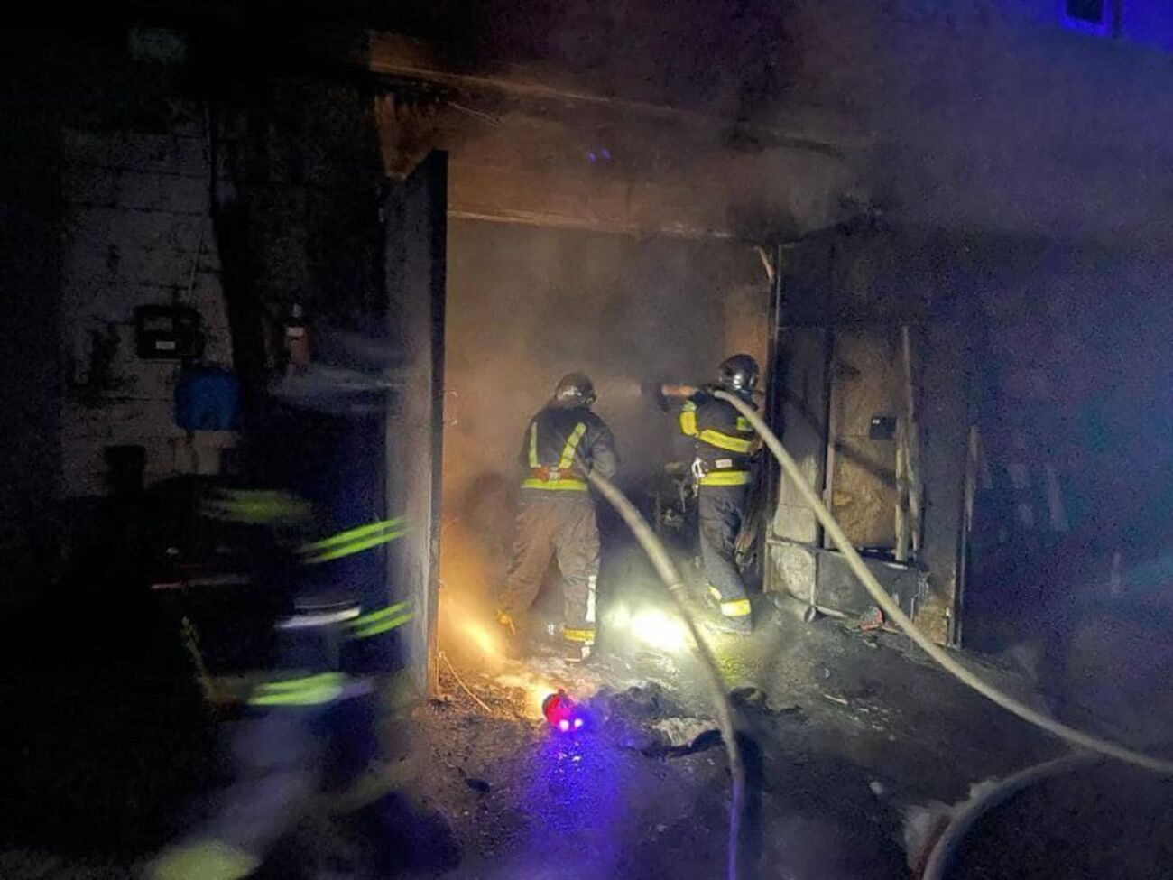 Чоловіка, який кинув гранати в гараж, затримали