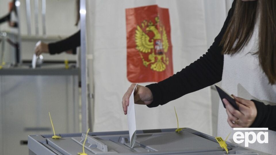 Окупанти мають намір провести псевдовибори на анексованих територіях