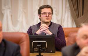 ЗМІ повідомляли, що Холодов покинув Україну в січні цього року й не повертався