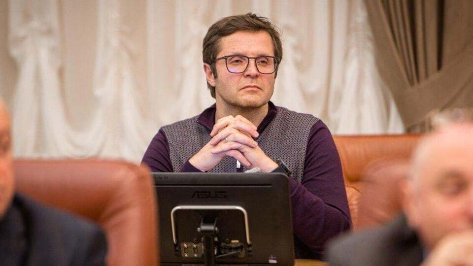 ЗМІ повідомляли, що Холодов покинув Україну в січні цього року й не повертався