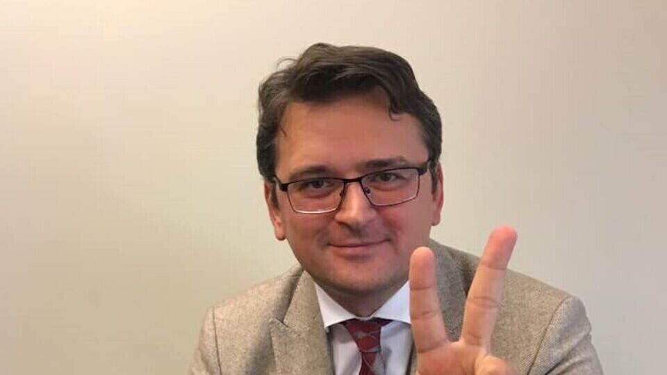 У мережі показали, який вигляд має будинок Кулеби, у якому він живе зі своєю новою коханою. Фото
