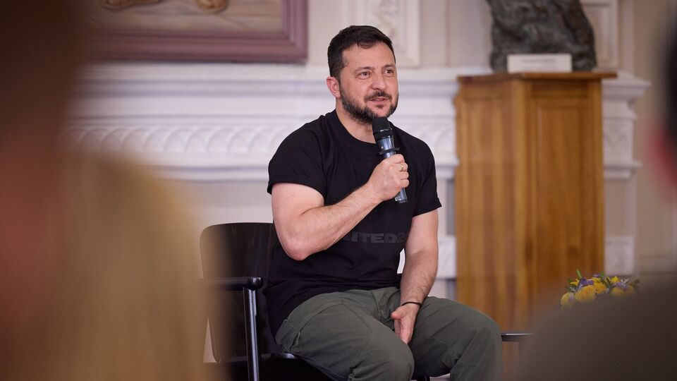 Зеленский: Если бы украинцы не были образованной нацией, судьба Украины могла бы быть подобной тому, что переживают другие народы, чья независимость потеряна