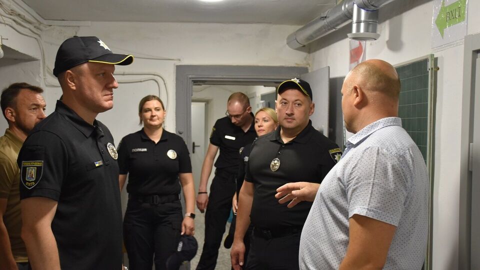 Полиция работает "собственными силами", спасателей к проверке пока не привлекают