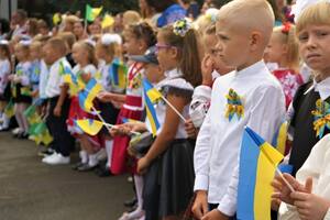В Україні розпочався другий навчальний рік в умовах повномасштабної війни