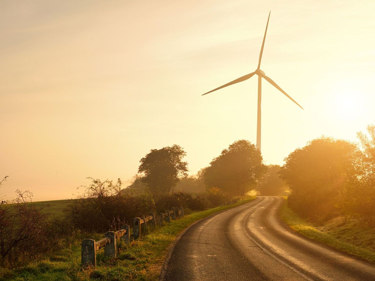 Три года подряд НЭК "Укрэнерго" с помощью кредитов спасает часть энергетики, заявили в Украинской ветроэнергетической ассоциации