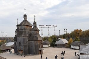 На острові Хортиця періодично виявляють стародавні монети, кулі, пряжки, ґудзики