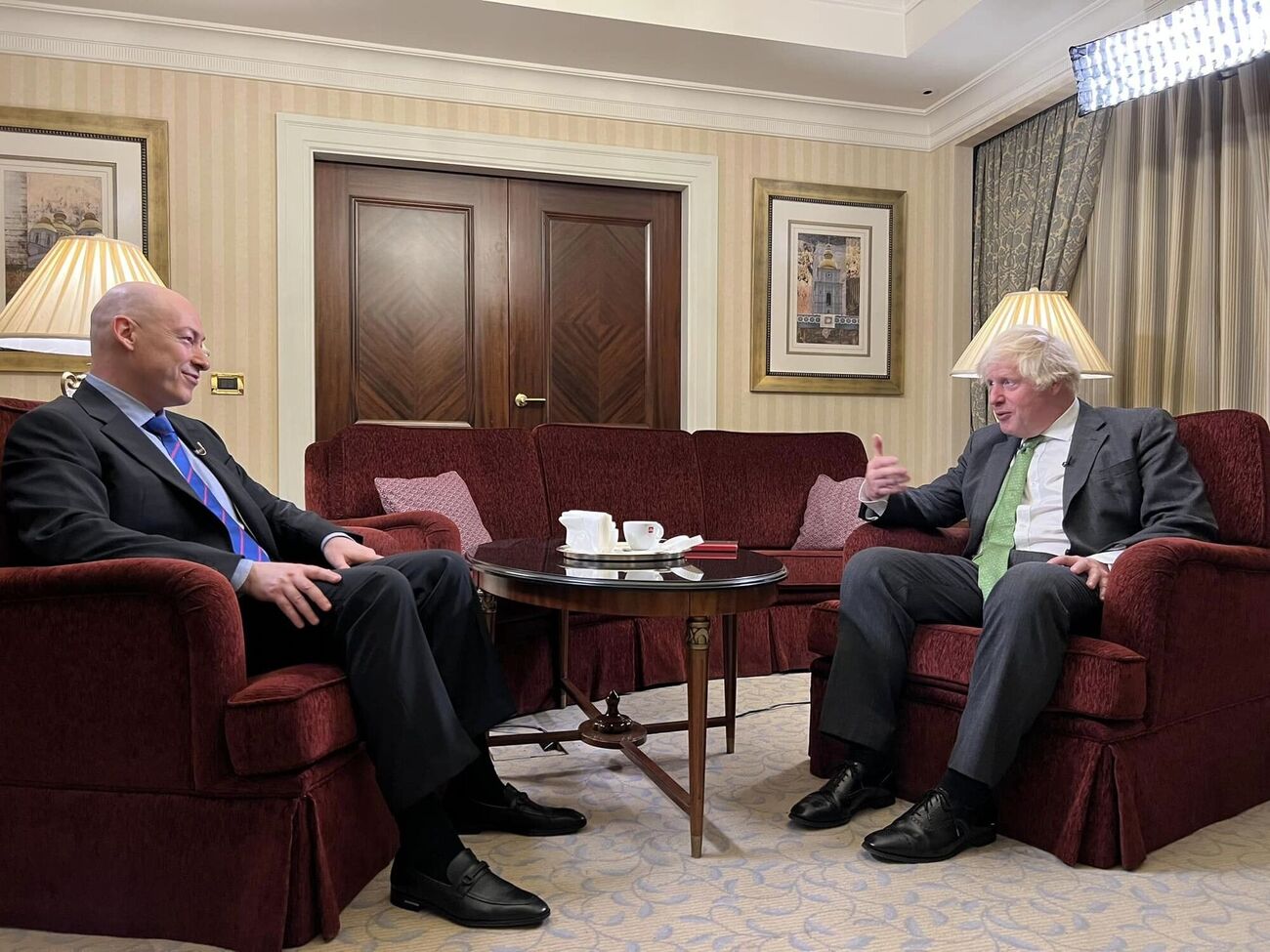 Гордон записал интервью с Джонсоном во время его последнего визита в Киев