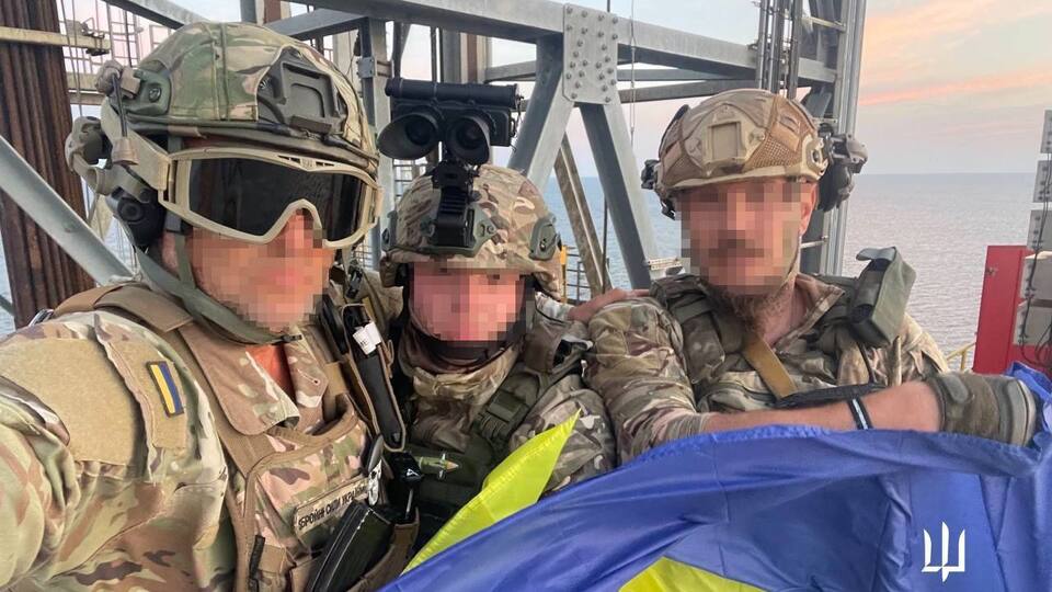 В ГУР показали фото и видео высадки украинского спецназа на "вышках Бойко"