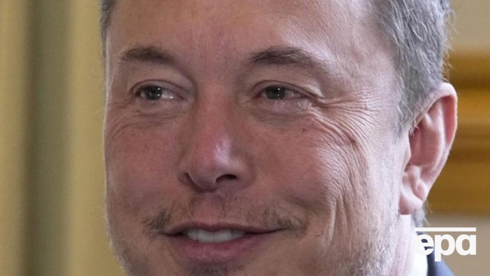 Маск розстався із Граймс 2021 року