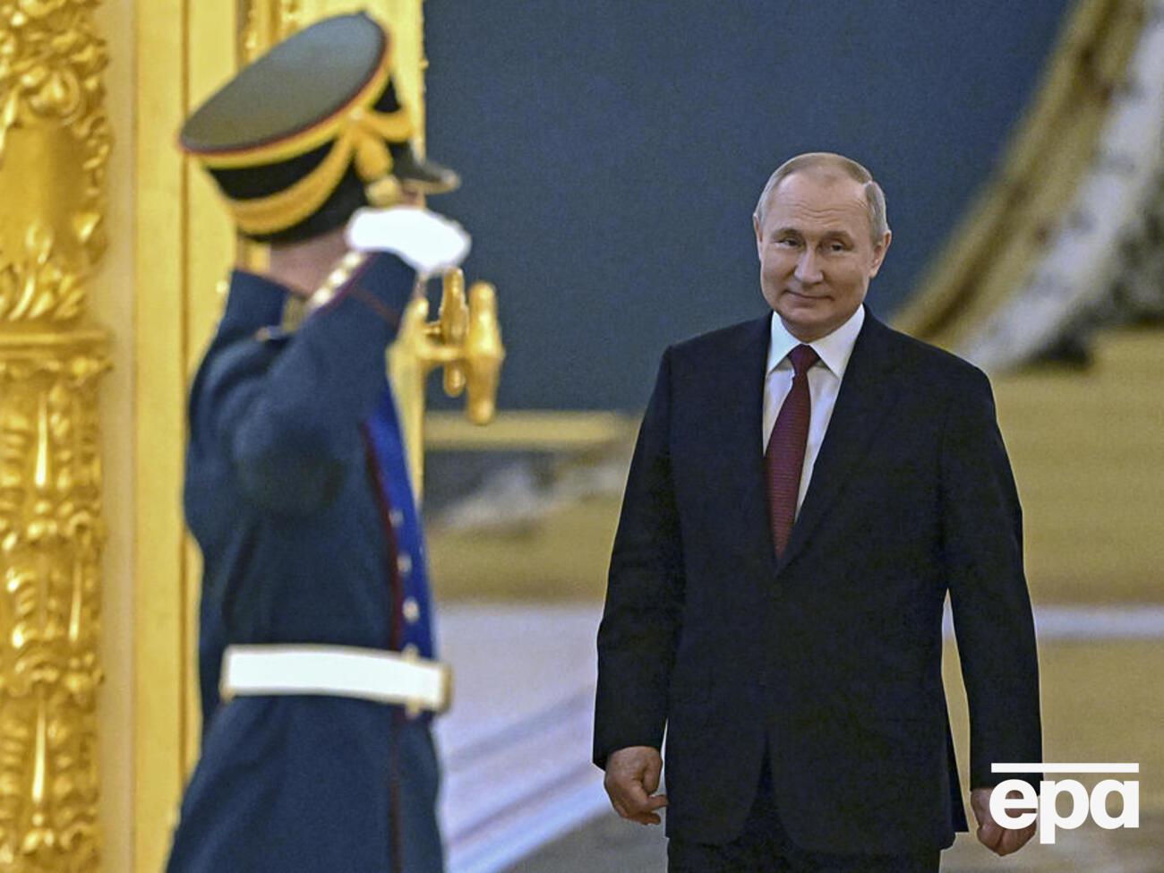 Путин не доверяет даже собственной охране, рассказал сбежавший из России сотрудник ФСО