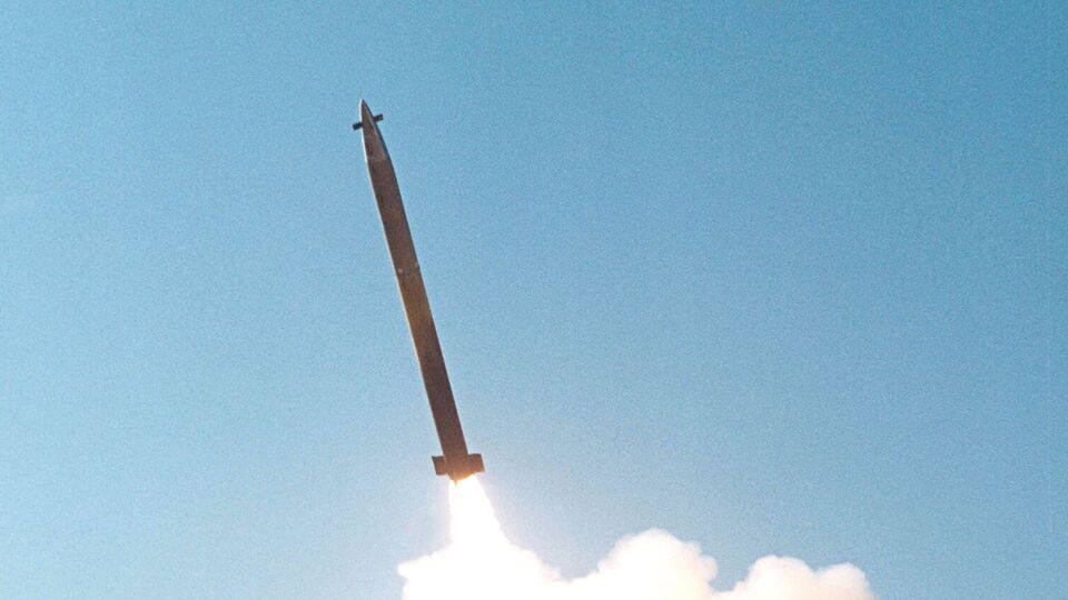 За даними ЗМІ, Україна може отримати снаряди GMLRS із касетною бойовою частиною