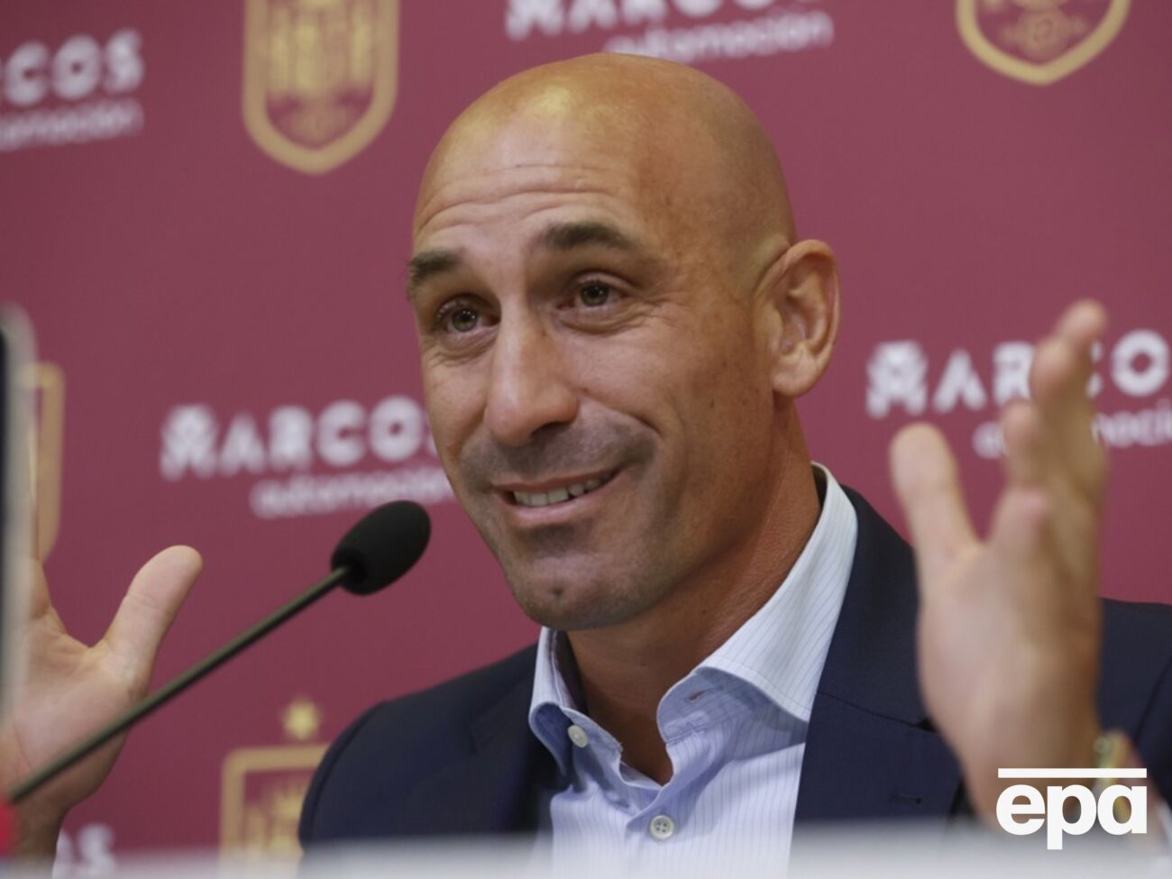 Отставку с должности в УЕФА Рубиалес объяснил угрозой репутационных потерь