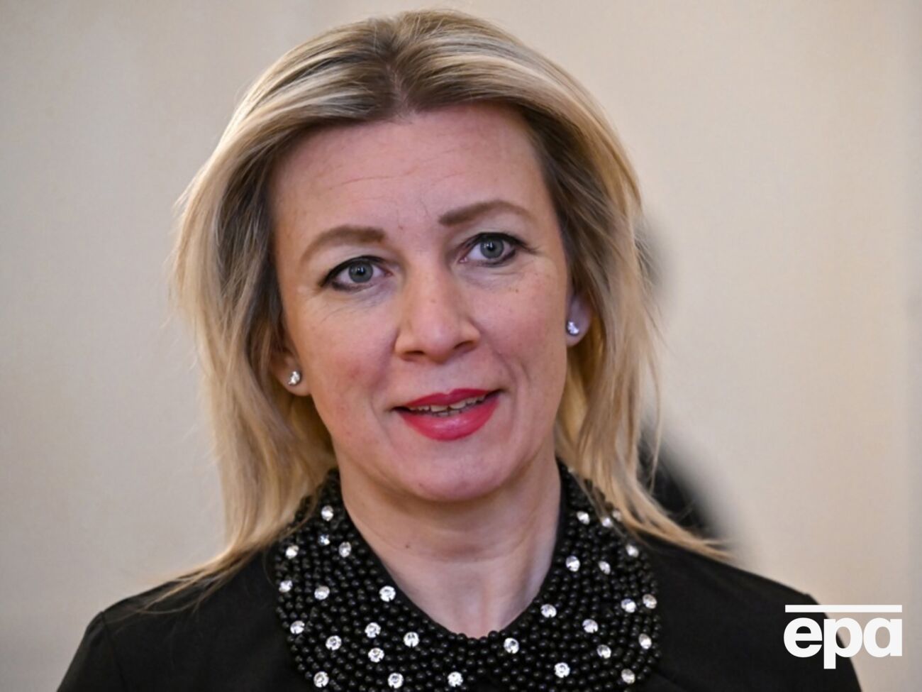 Захарова вимагає вибачень у Парижа