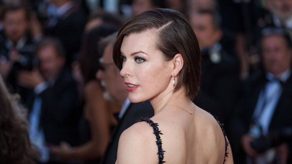 Йовович родилась в 1975 году в Киеве