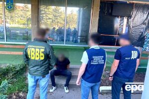 Фігуранта затримано під час отримання авансу від жителя Закарпаття