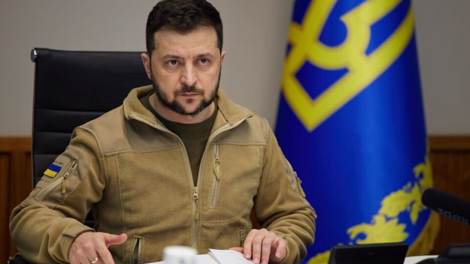Зеленский: Сегодня говорили только о фронте: продолжение нашего наступления, направления, прогнозы, снабжение, оружие и боеприпасы, собственное производство, информация разведок