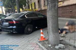 Жінці, яка агресивно поводилася під час конфлікту з патрульними у Дніпрі, оголосили підозру