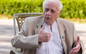 Хмара: Идея – превыше всего. Что такое "я" против идеи? Это несоизмеримые вещи