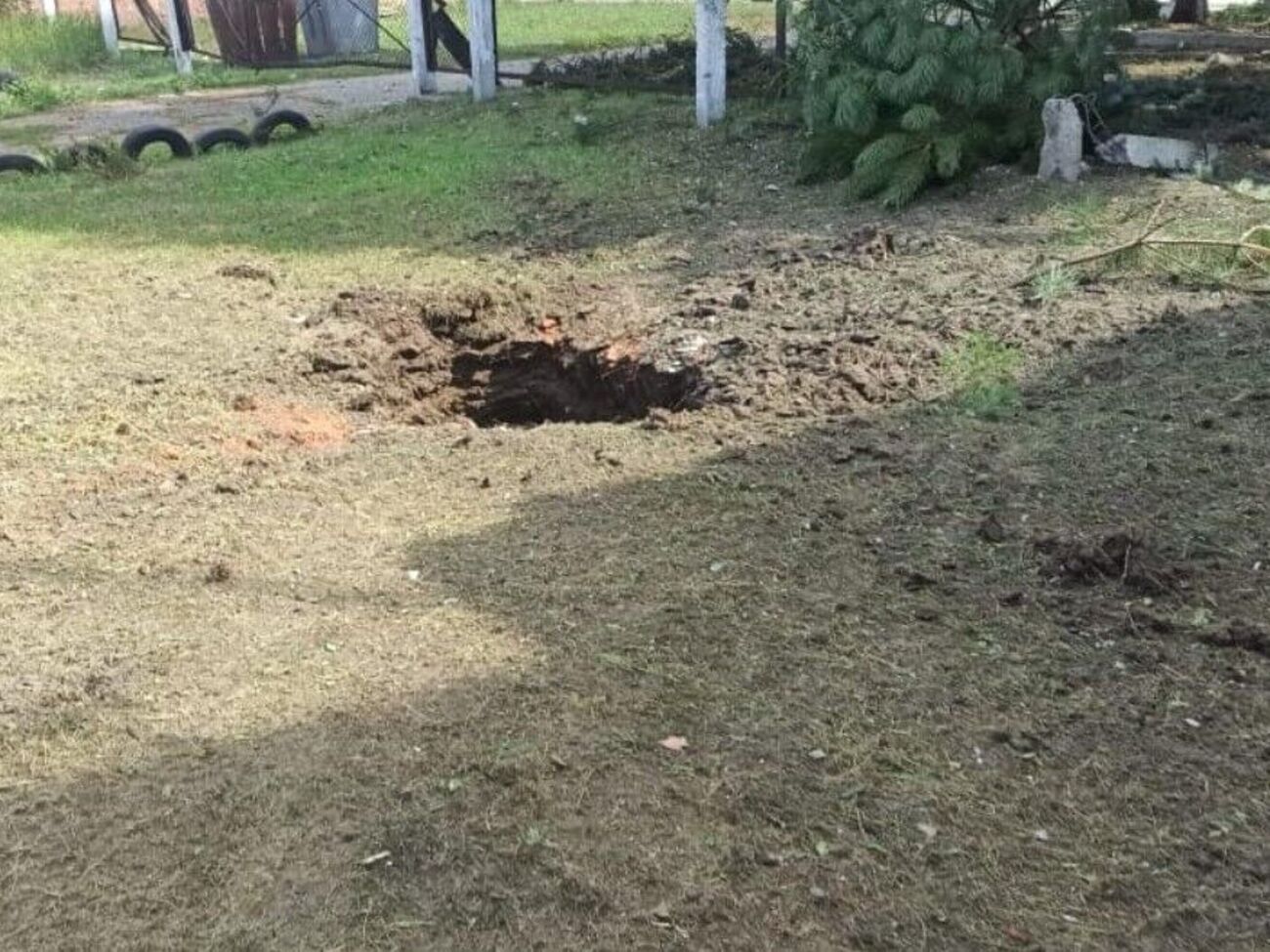 Приблизно о 13.00 окупанти обстріляли з артилерії Козачу Лопань у Харківській області, зазначили у ДСНС