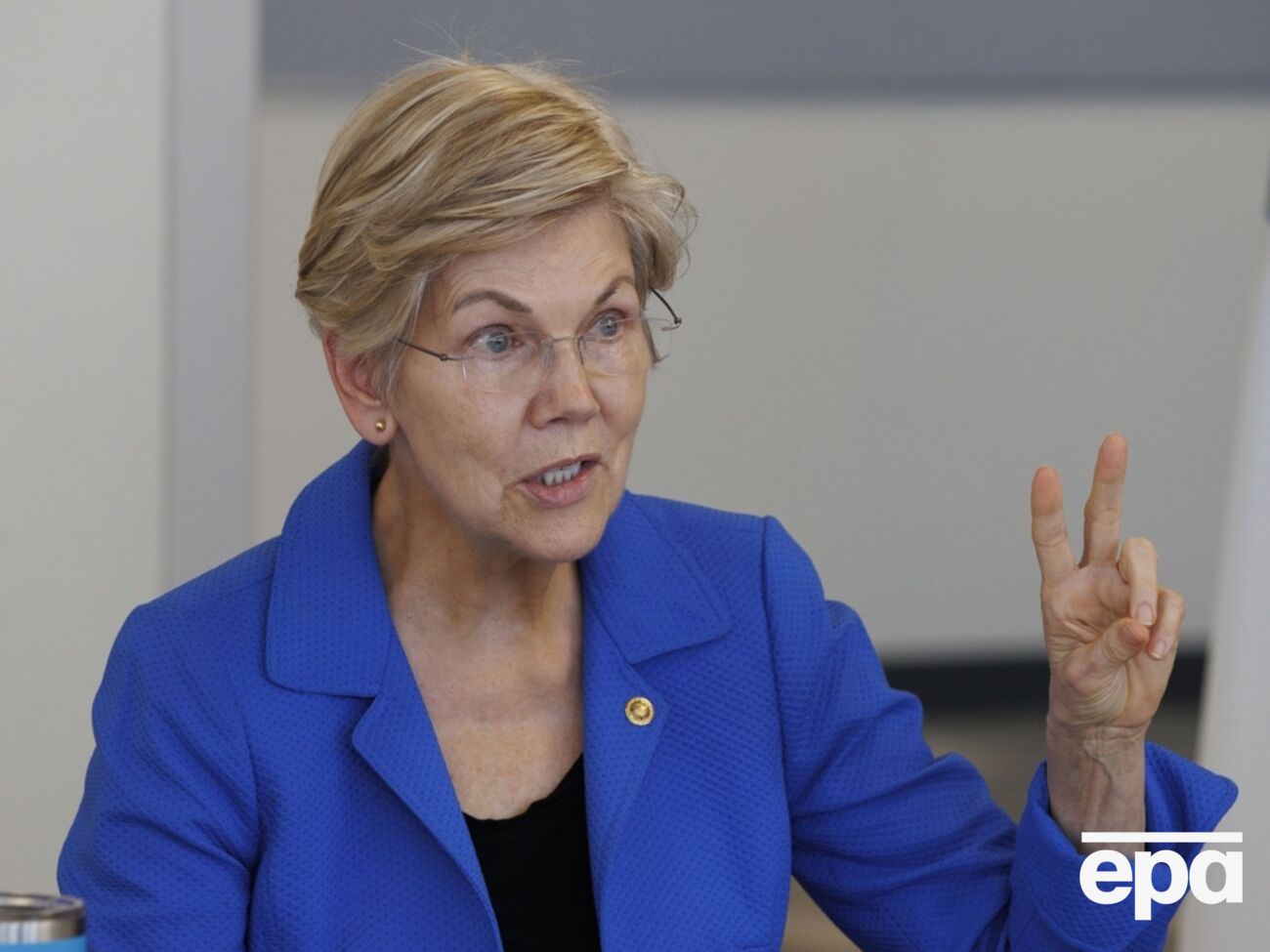 Уоррен потребовала, чтоб Пентагон пересмотрел отношения со SpaceX