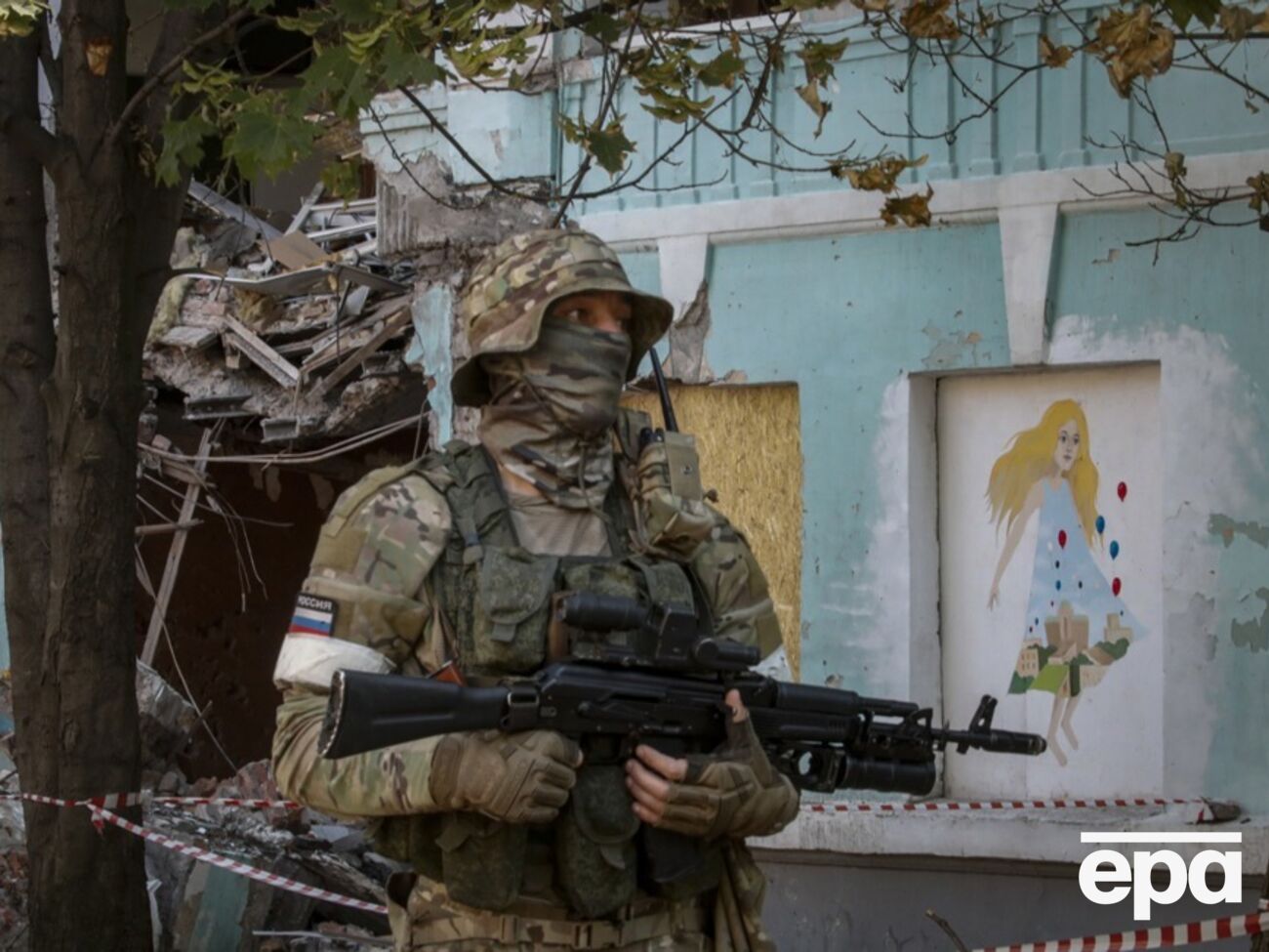 Через Мариуполь оккупанты везут бронетехнику, сообщил Андрющенко