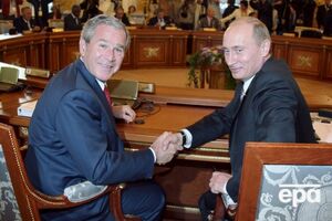 Буш-молодший і Путін вечеряли на полях саміту G8 у Санкт-Петербурзі 2006 року