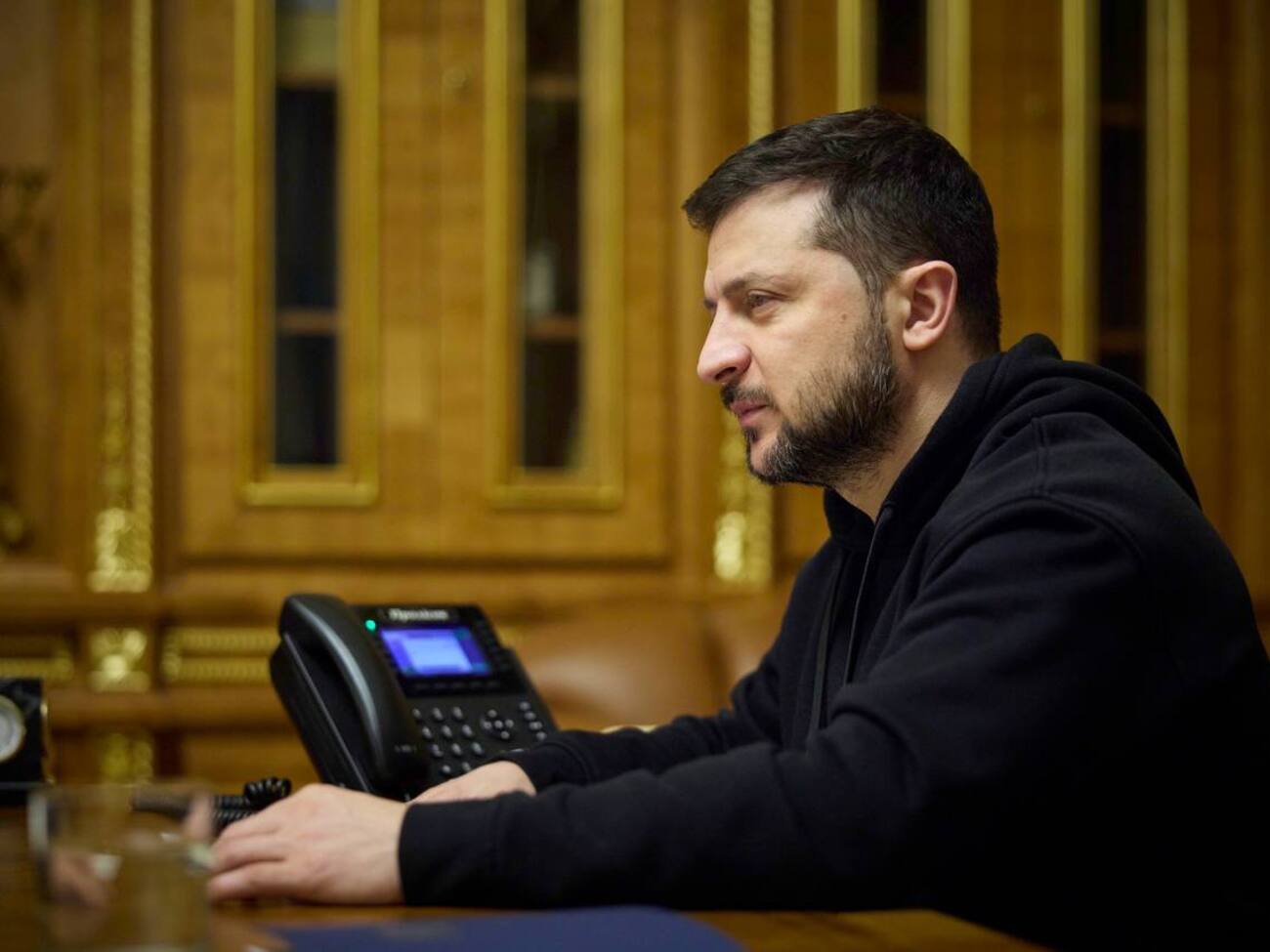 Зеленский переадресовал петицию об увольнении Прокудина и Мрочко в Кабмин