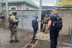 Главе и двум секретарям районной ВВК сообщили о подозрении по семи статьям Уголовного кодекса Украины, отметили в СБУ