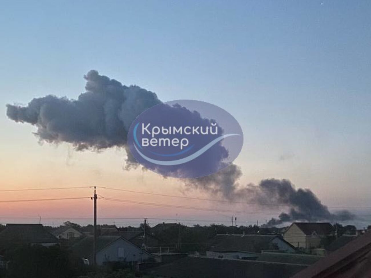 За даними очевидців, вибухи були з боку селища Заозерне