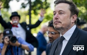 На Маска подали в суд