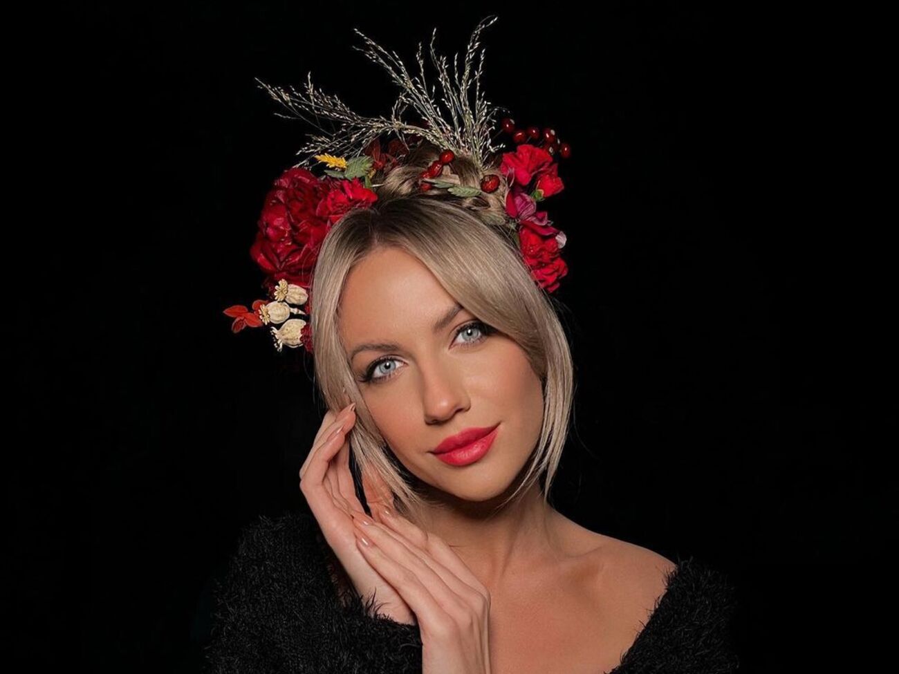 Нікітюк експериментує із зачіскою