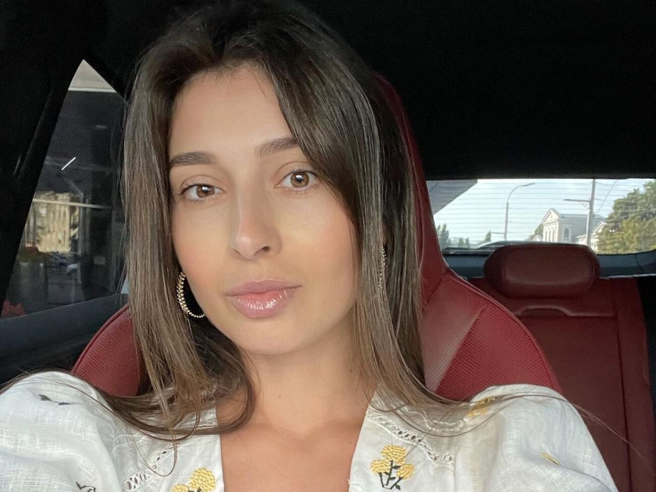 Дружина Ярославського подорожує