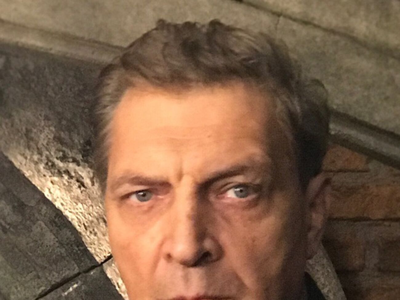 Лукашенко надеялся на вкусную роль "дурачка", которого постесняются трогать, как убогого. Не прокатило – ручную обезьянку осудят вместе с хозяином