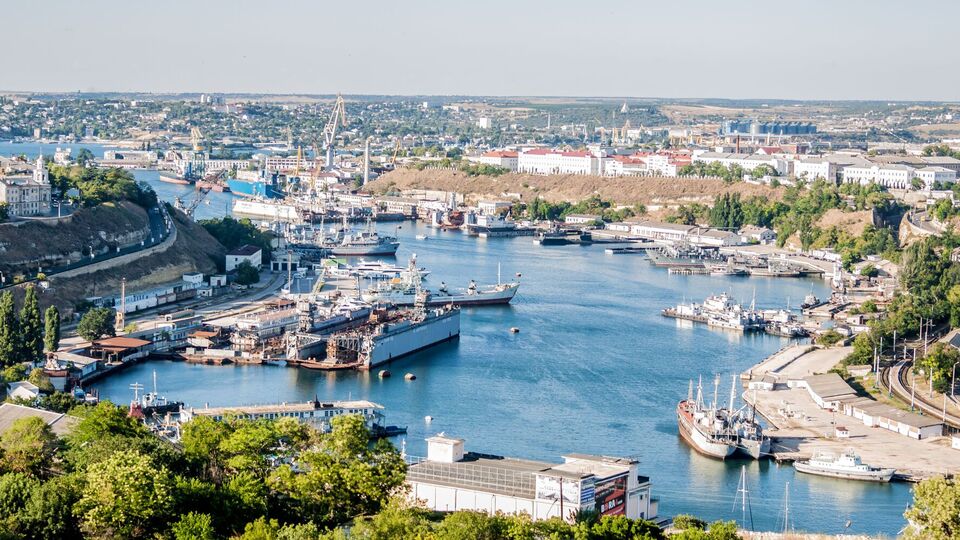 НП із вибухами у Севастополі відбуваються другий день поспіль
