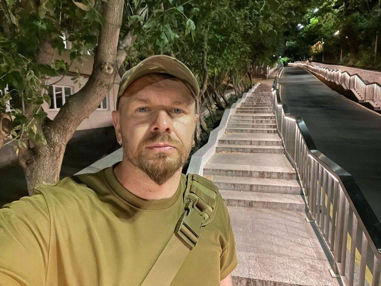 Положинський: Розбили скло в автомобілі. Очевидно, у комендантську годину чи перед нею