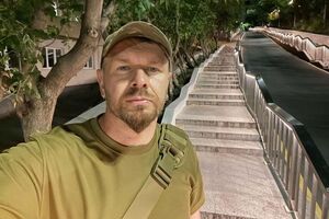 Положинський: Розбили скло в автомобілі. Очевидно, у комендантську годину чи перед нею