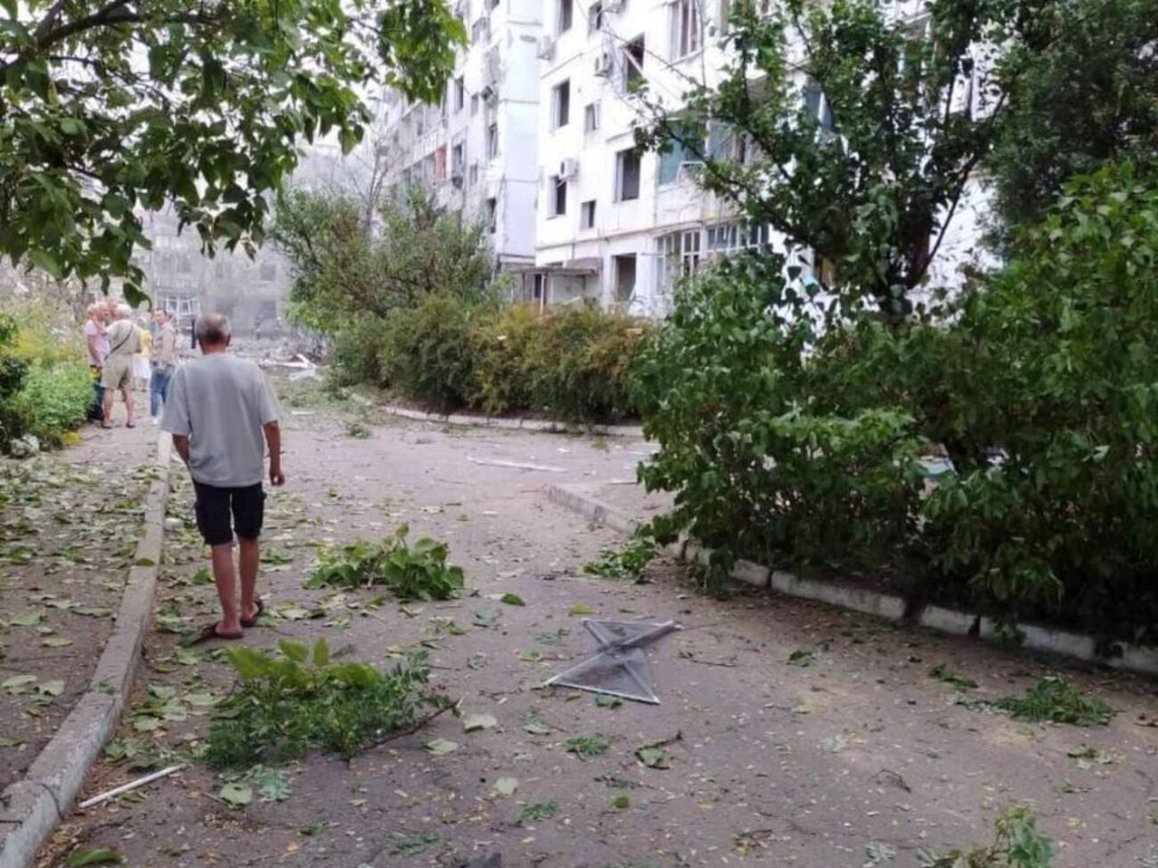 Російський літак скинув бомбу на окуповану Нову Каховку, є загиблі – ЗМІ