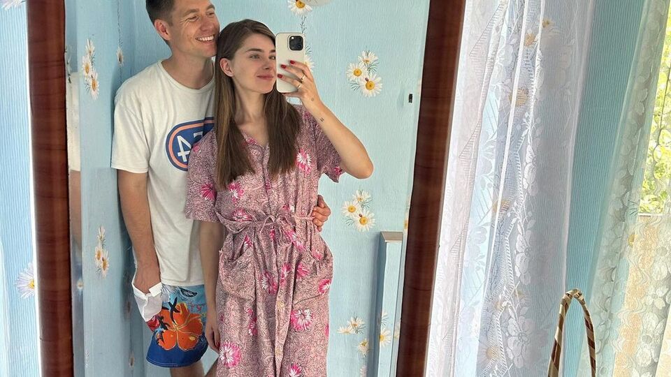 Полтавская младше Остапчука на 16 лет