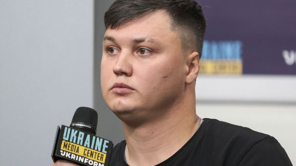 Российский вертолет приземлился в Харьковской области 9 августа. На его борту было три человека, выжил один