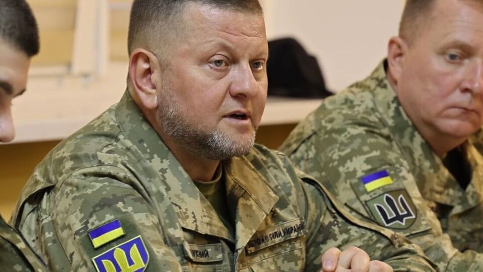 Під час зустрічі з американськими і британськими партнерами обговорювали питання потреби української армії у снарядах, озброєнні й військовій техніці, зазначив Залужний
