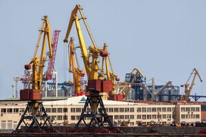 Экономист: Украина реально восстанавливает контроль над определенными частями Черного моря. Мы должны экспортировать все товары – и металлы, и химию