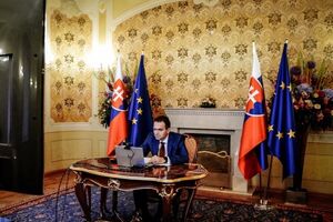 Продление запрета на ввоз украинского зерна является реакцией Словакии на аналогичный подход Польши и Венгрии, отметил Одор