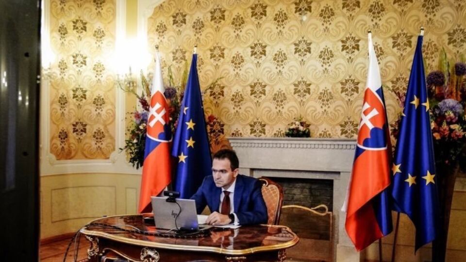 Продление запрета на ввоз украинского зерна является реакцией Словакии на аналогичный подход Польши и Венгрии, отметил Одор