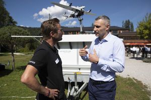 Виталий Кличко: Немецкая компания Quantum Systems передаст Киеву 100 тактических дронов нового поколения, которые уже тестировали в Украине