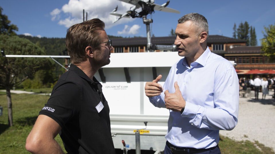 Виталий Кличко: Немецкая компания Quantum Systems передаст Киеву 100 тактических дронов нового поколения, которые уже тестировали в Украине